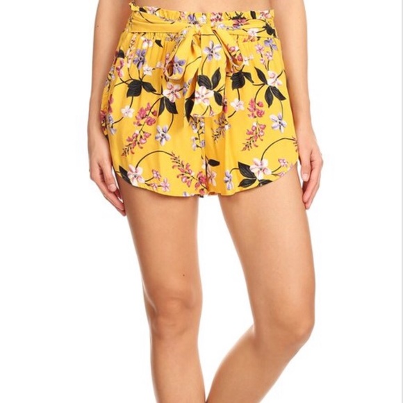 Brand New High Waist Shorts w/Front Bow - Picture 3 of 5